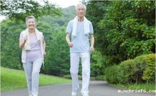 超声骨密度检测仪厂家谈老年人如何增加骨密度