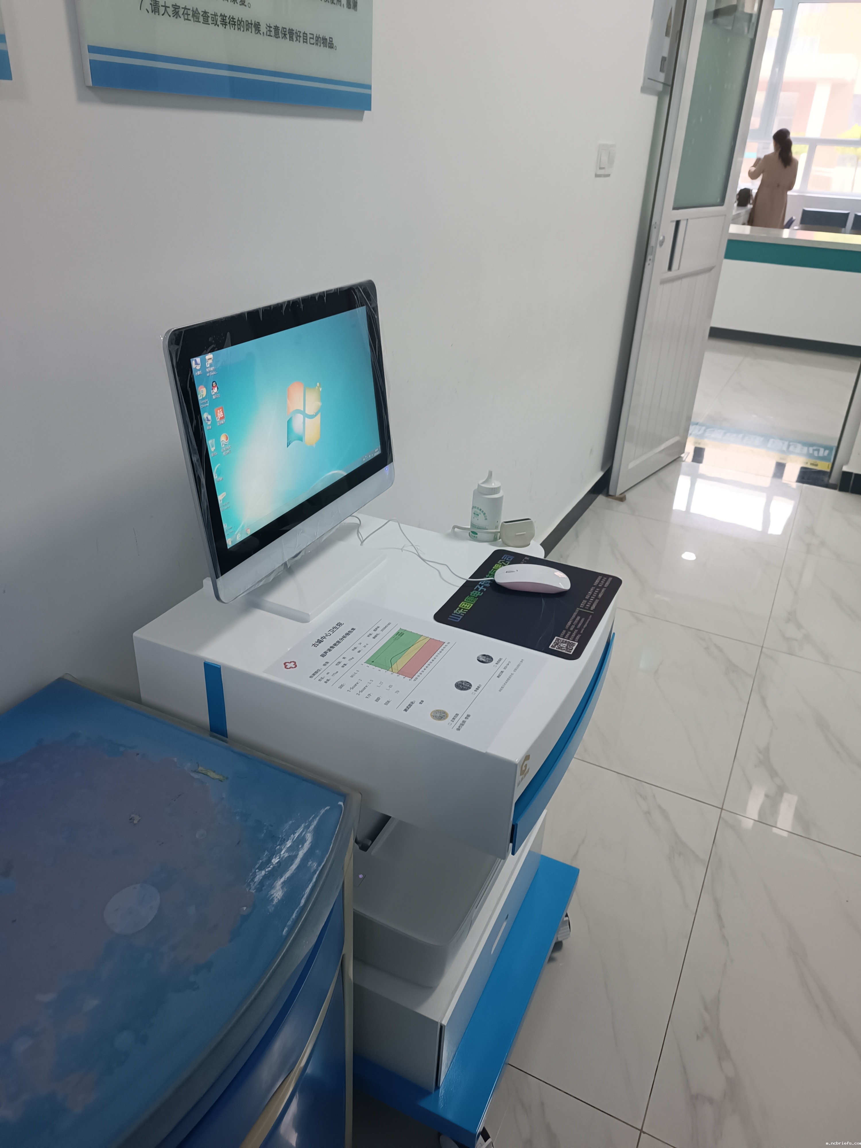 让骨密度分析仪说话，提前预防骨质疏松