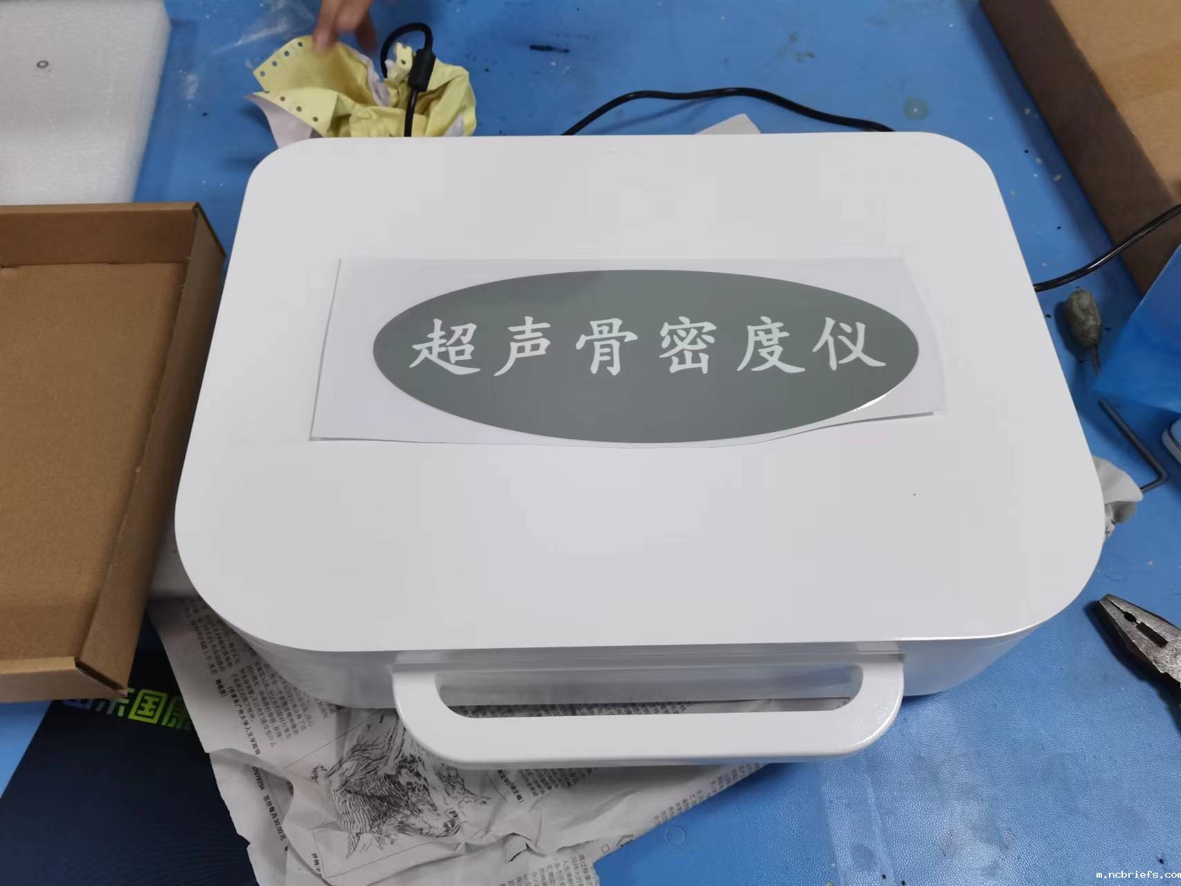 隐形杀手,便携式骨密度仪品牌国康警醒你关注骨密度! 隐形杀手,便携式骨密度仪品牌国康警醒你关注骨密度!