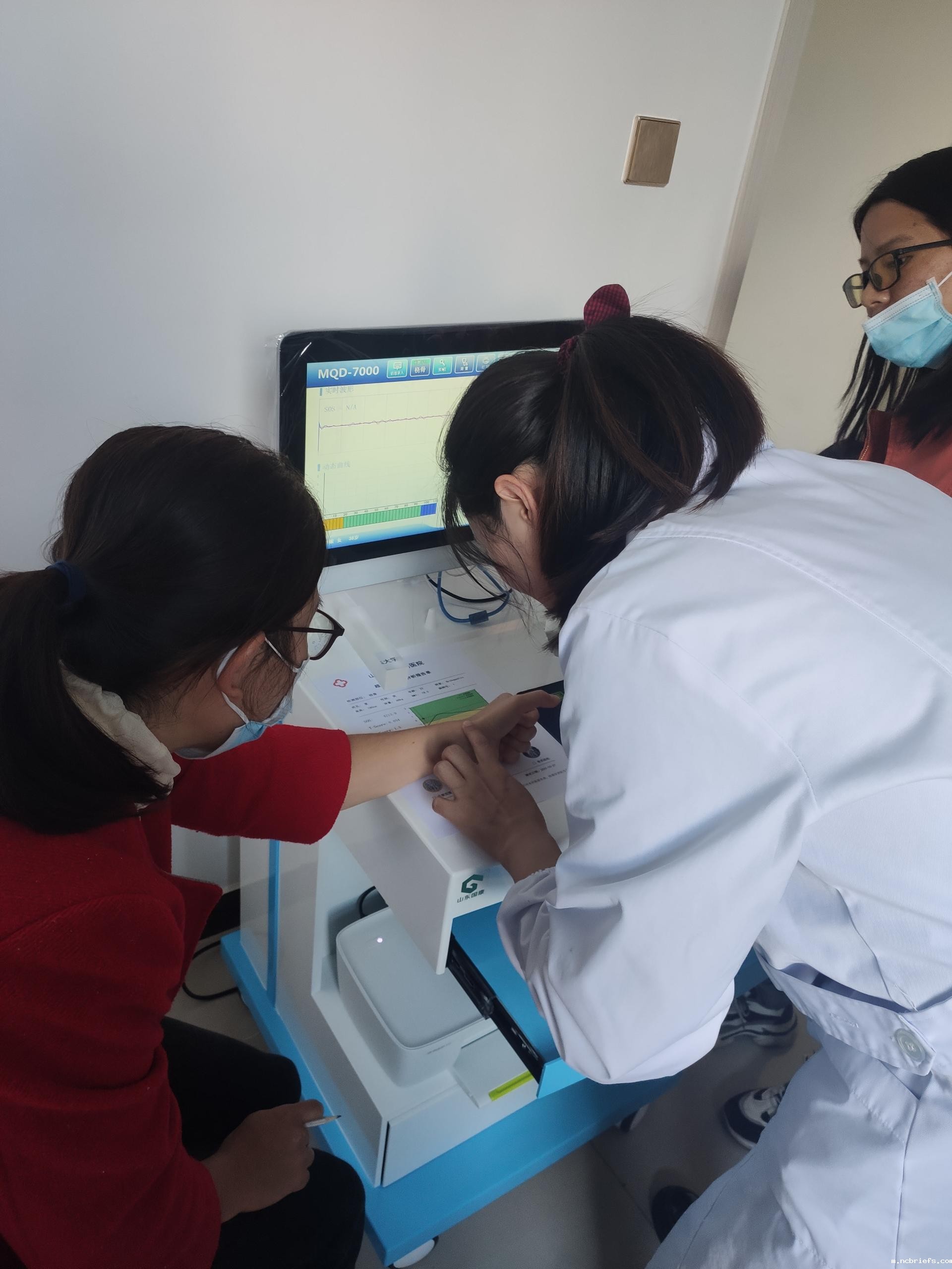 热烈庆祝国康骨密度检测仪与昆明西山马街社区服务中心用户合作